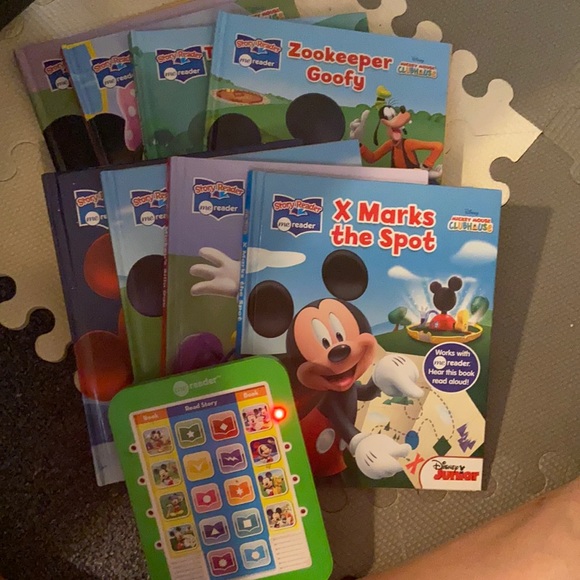 Mickey Mouse me reader set